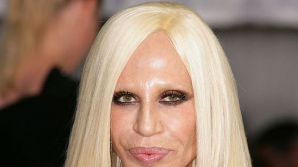 Ai vazut-o vreodata pe Donatella Versace inainte de operatie? Felul in care arata e absolut incredibil: FOTO