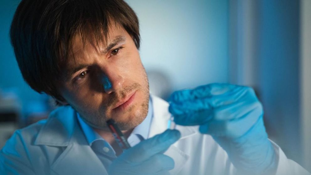 Cine este Mircea Iliescu, doctor în genetică și profesor la Universitatea Cambridge