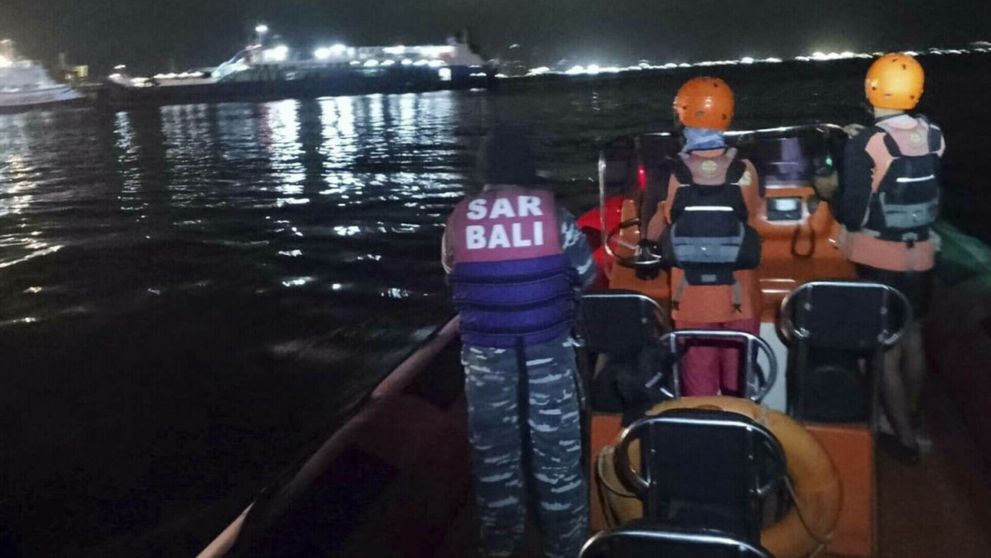 De ce s-a scufundat feribotul din Bali, unde patru persoane au murit și alte 38 sunt date dispărute. Cauza oficială a fost făcută publică