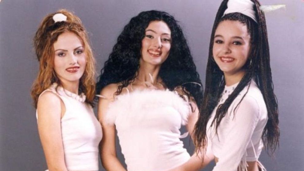 Era una dintre cele mai admirate adolescente. Cum arată acum blonda Selena la 17 ani de când a părăsit trupa Candy