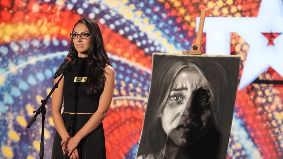 Talentata artista care ar fi putut s-o faca si pe Mona Lisa sa zambeasca. Uite ce a reusit pe scena 