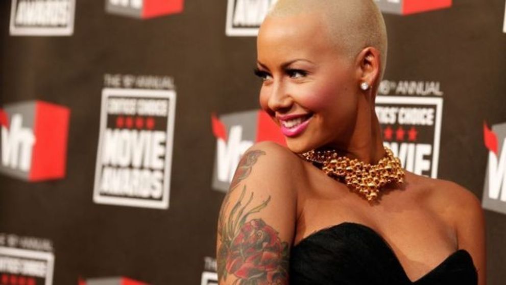 Noua aparitie a lui Amber Rose. Ce s-a vazut cand a fost fotografiata de paparazzi