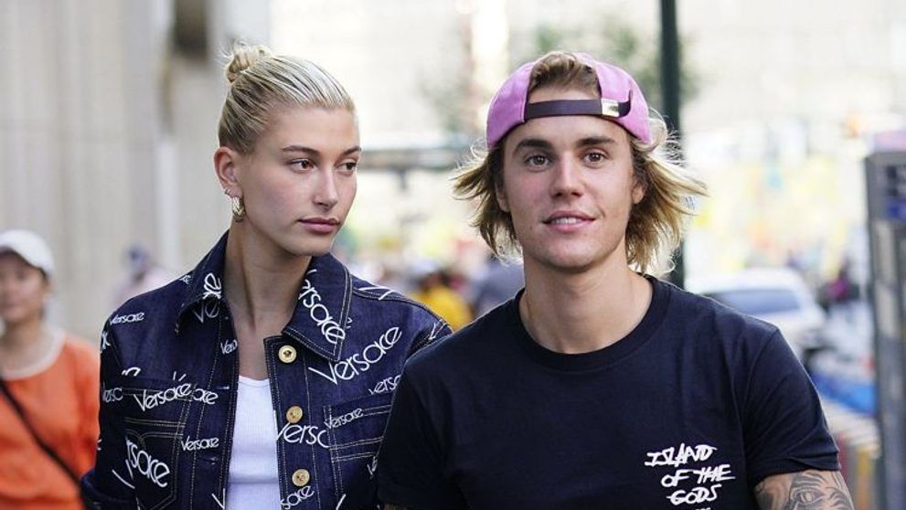 Justin Bieber și Hailey Baldwin s-au logodit. Inelul de logodnă e uriaș (FOTO)