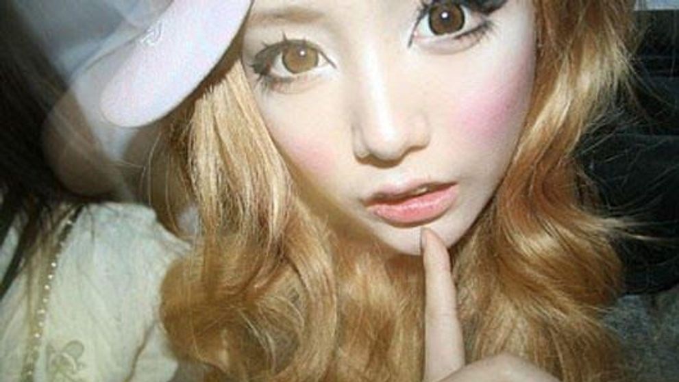INCREDIBIL! Fata asta <span style=