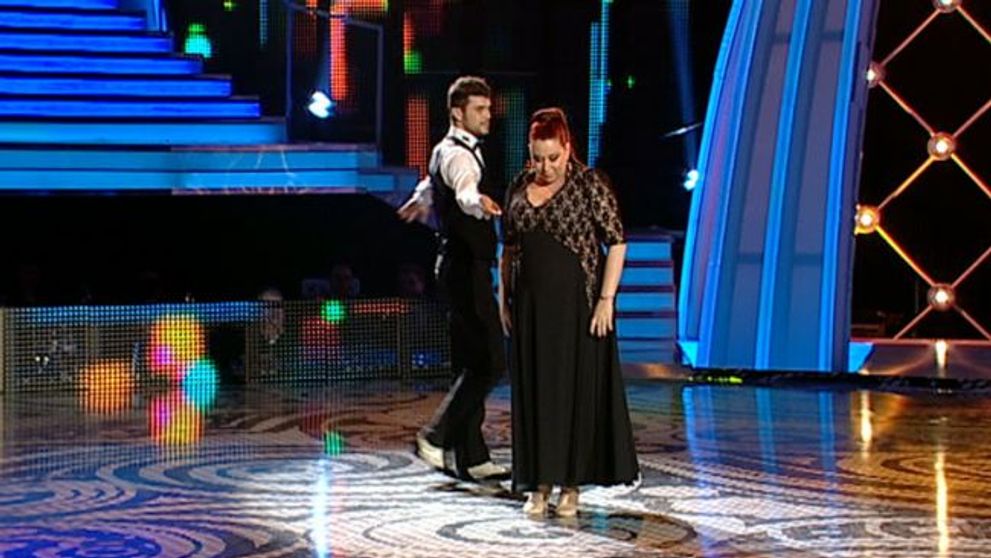 Oana Roman, insarcinata in 6 luni, pe scena de la 