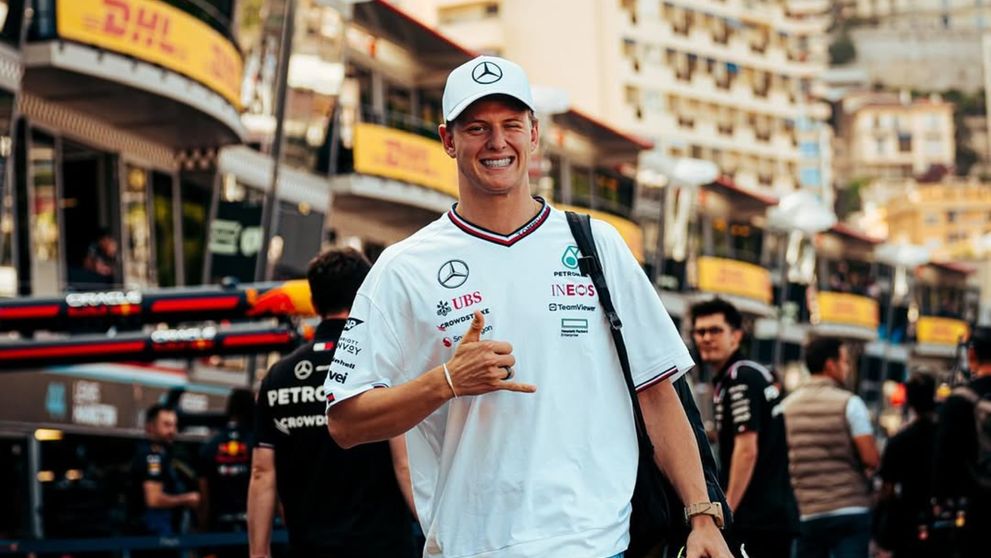 S-a afișat cu noua iubită! Fiul lui Michael Schumacher și-a oficializat relația cu Clara Ramos, o superbă violonistă