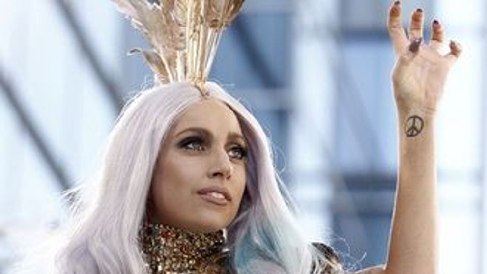 Lady Gaga, in lumea aromelor