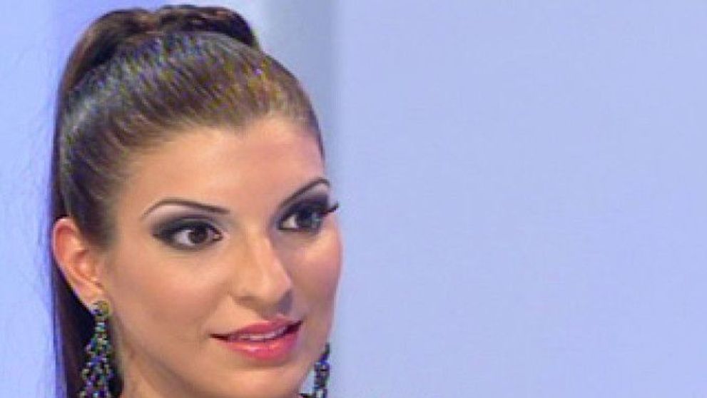 Si-a operat Andreea Tonciu nasul coroiat? Imaginile care au pus capat poreclei 