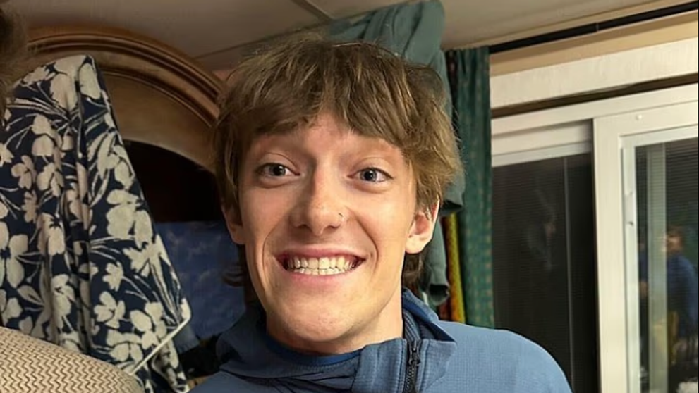 Un influencer a murit în timp ce transmitea live cățărarea pe o celebră stâncă din Parcul Yosemite. Fanii au urmărit șocați și neputincioși căderea în gol