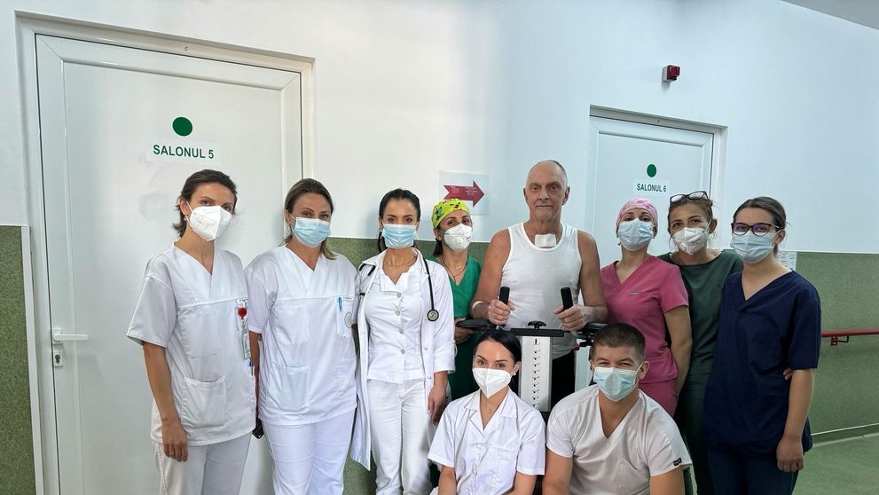 Un bărbat a stat în comă peste 60 de zile de la o înţepătură de ţânţar. Medicii avertizează asupra virusului periculos purtat de țânțari