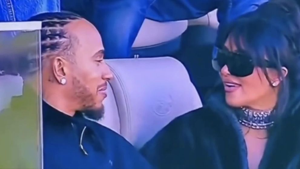 Ce au discutat Kim Kardashian și Lewis Hamilton la Super Bowl. Cei doi au avut prima lor apariție publică după ce s-a zvonit că formează un cuplu: „Nu duc orice fată la mama mea”