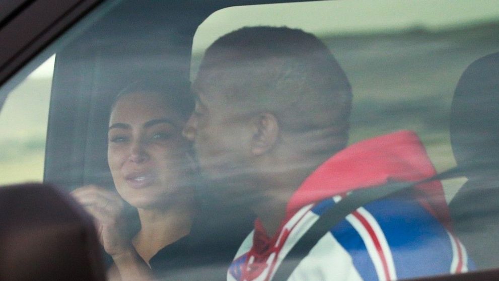 Dovada ca Kim Kardashian s-a despărțit de Kanye West. Cu ce a plecat rapperul de acasă
