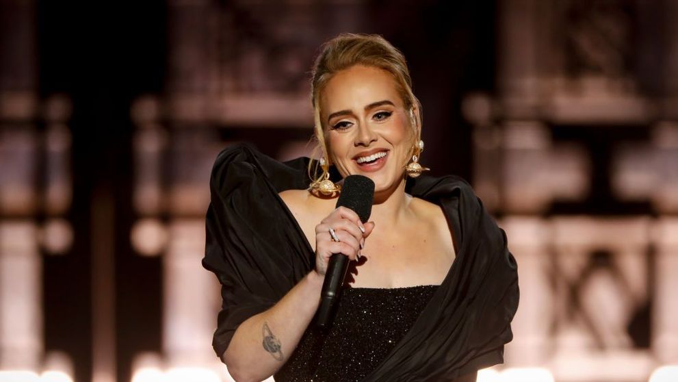 Adele, mai urmărită decât Premiile Oscar! Britanicii nu s-au desprins din fața televizoarelor în timpul concertului 
