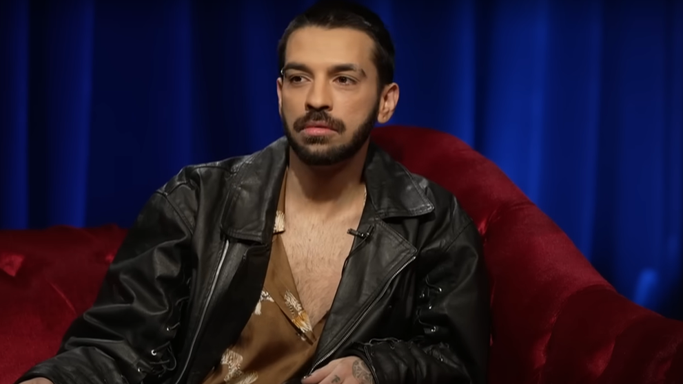Cum arată garsoniera în care locuiește David Pușcaș. Acesta a făcut rost de banii pentru chirie de pe TikTok: „Am făcut curat în bucătărie, pentru că era explodată”