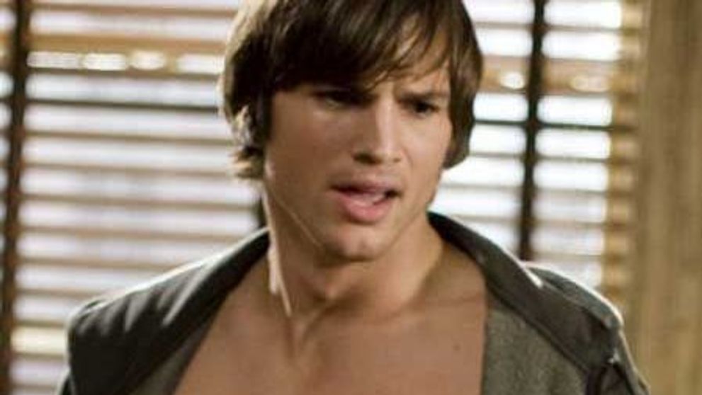 Impresionant: Ashton Kutcher a donat sange pentru bani