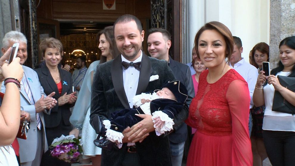 Andra si Maruta sunt nasii lui David Piedone! Imagini de culise de la botezul nepotului lui Piedone