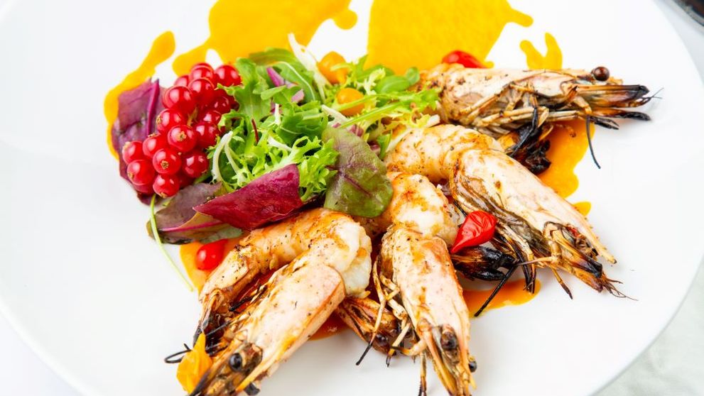 Ai voie să mănânci fructe de mare în post? Ce spun reprezentanții BOR: Postul alimentar are sensul lui foarte important