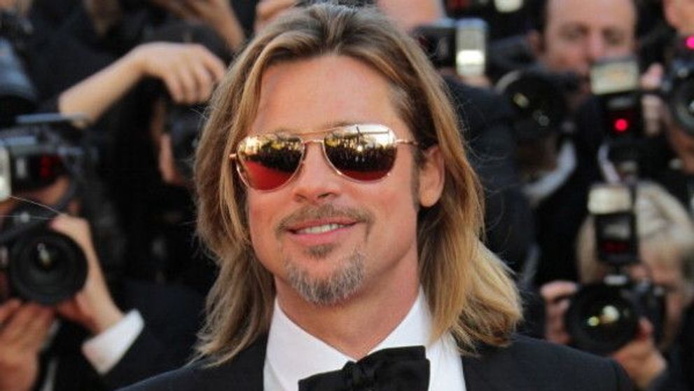 Brad Pitt, cadou extravagant cu doua saptamani inainte sa implineasca 50 de ani: un avion Spitfire, in valoare de 2 milioane de dolari