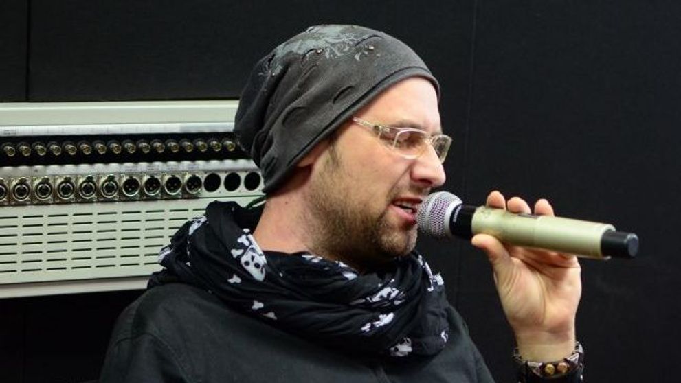 Tibi Scobiola lucreaza alaturi de Smiley la primul sau album din cariera!
