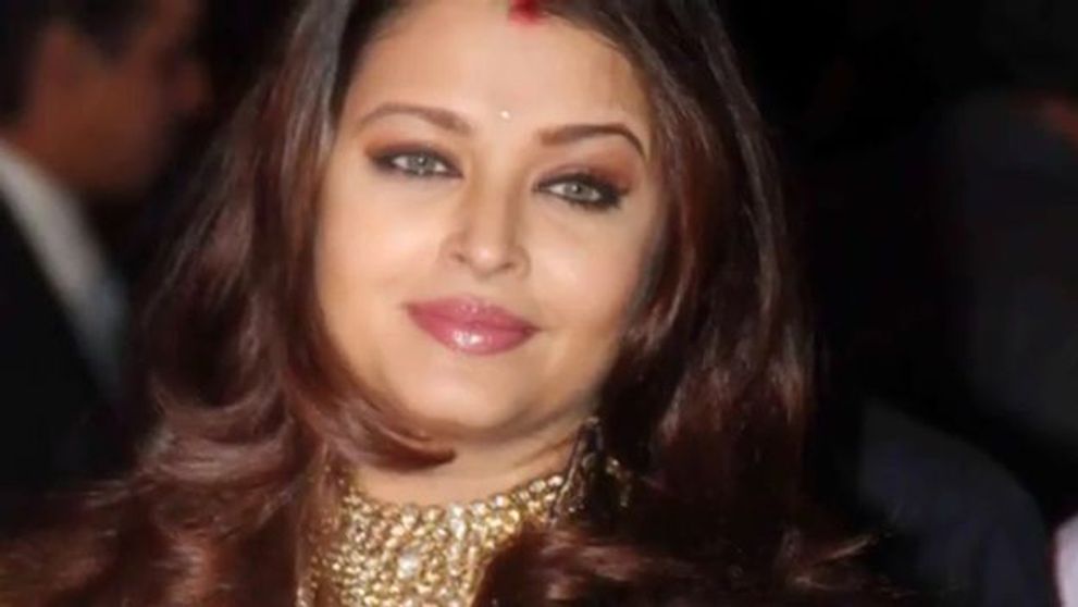 Acum doi ani era de nerecunoscut. Transformarea spectaculoasa a indiencei cu cei mai frumosi ochi din lume. Cum arata acum Aishwarya Rai