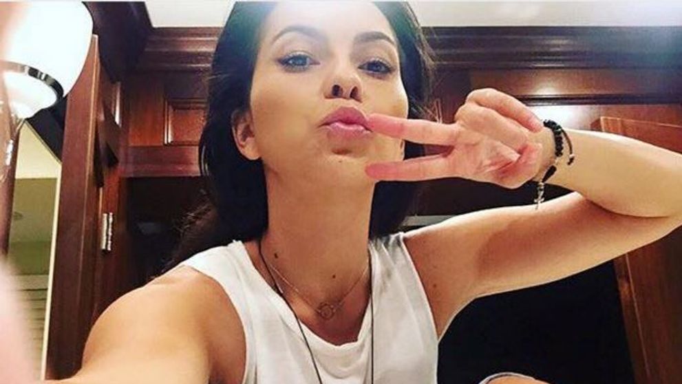 Inna, imaginea care demonstreaza ca e posesoarea unui trup perfect. Cum arata intr-o pereche de pantaloni minusculi