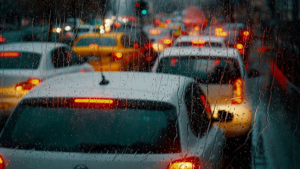 Ultimele date de la meteorologi despre ciclonul care lovește România. Director ANM: De la 34 de grade Celsius vom avea o prăbușire a temperaturilor la 15 grade