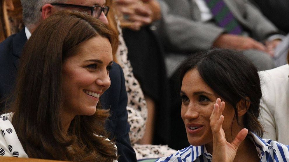 Zvonurile potrivit cărora Kate și Meghan s-ar urî au ajuns la urechile Reginei. Ce decizie a luat aceasta