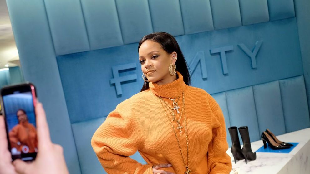 Rihanna, fără lenjerie intimă pe Instagram. Imaginile care au încins imaginația fanilor