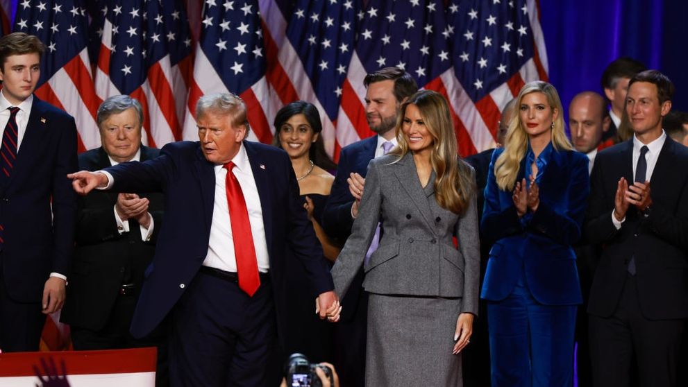 Primul mesaj transmis de Donald Trump soției sale, după ce a câștigat alegerile din America. Melania nu este de partea lui și susține dreptul la avort: „Muncește enorm”