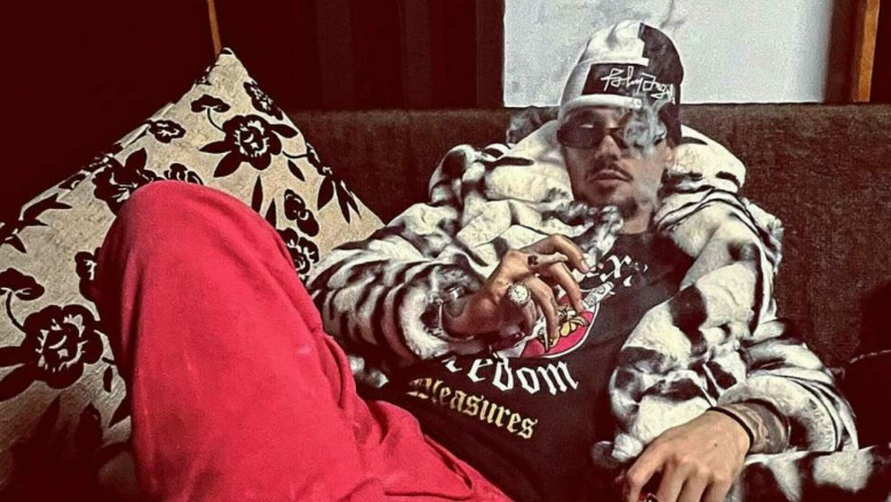 Un cunoscut rapper din România a fost prins cu droguri la el în timp ce se afla într-un taxi. Ce a spus în momentul în care Polițiștii au descoperit substanțele interzise