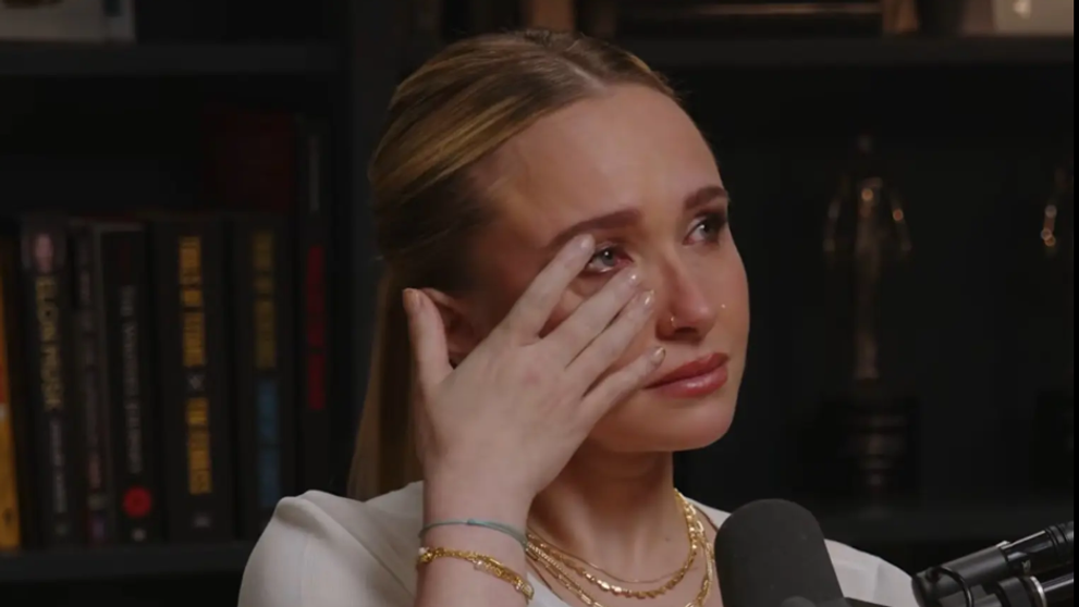 Hayden Panettiere, detalii șocante despre momentul când s-a trezit în pat cu un bărbat ”foarte faimos”, pe când avea doar 18 ani