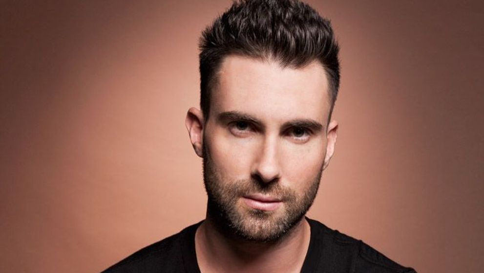 Cel mai dorit barbat din lume s-a insurat. Cum arata proaspata sotie a lui Adam Levine, singura care a reusit sa-l imblanzeasca pe muzicianul teribil