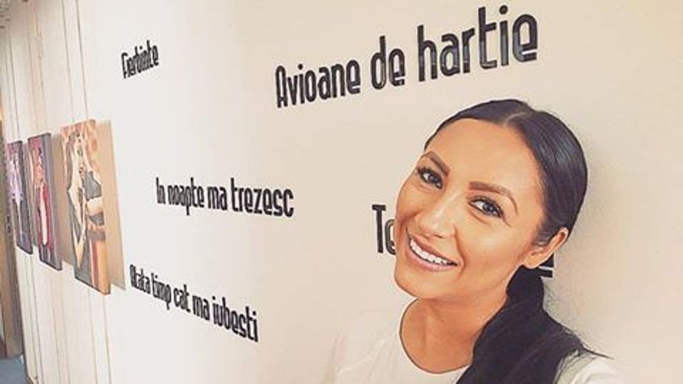 Eva Maria Ioana este sarbatorita zilei in familia Maruta! Ce imagine adorabila a publicat Andra. Fotografia care a strans 1 000 de like-uri pe minut
