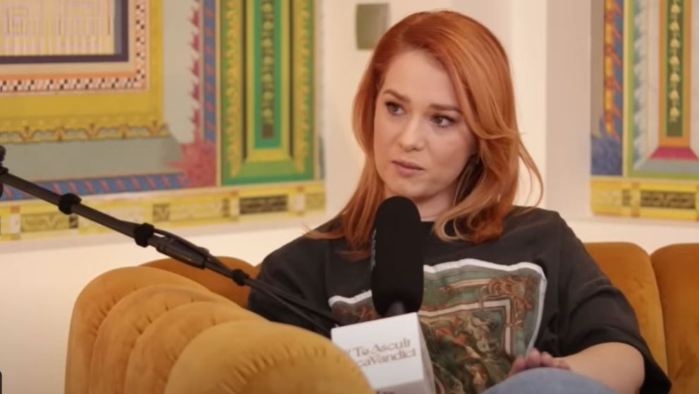 După doi ani de când Feli Donose s-a despărțit de Cătălin, artista face noi declarații despre acel episod din viața ei. Modul în care i-a spus totul fiicei sale: „Exista întrebarea aia, ce fac eu acum să nu simtă copilul golul și schimbarea”