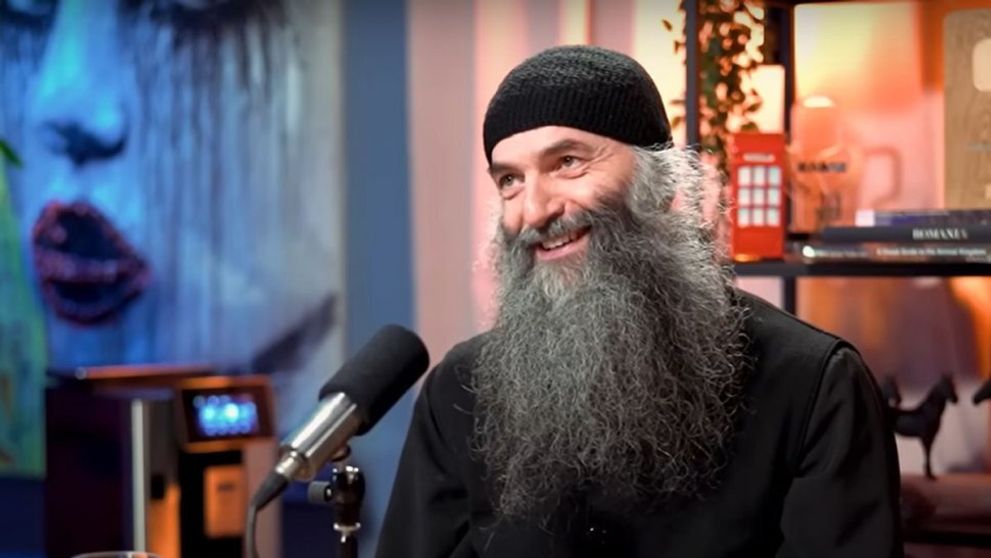 Părintele Pimen, destăinuiri divine în fața lui Măruță: „Eram la Athos”! Cum l-a ajutat Gigi Becali după ce s-a rugat la Maica Domnului