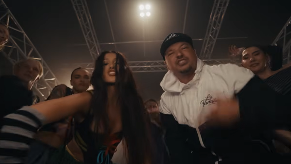 Alina Eremia și Puya lansează „Genul ăla”. Colaborarea care aduce un vibe diferit și prinde din prima. Cum sună piesa