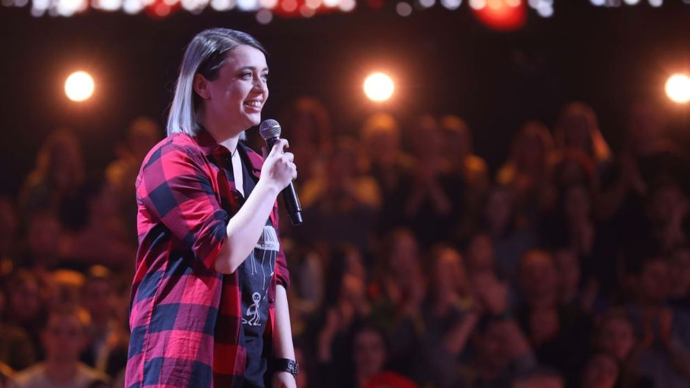 Asta-i tare! Ce meserie are prima finalistă de la Cântă acum cu mine
