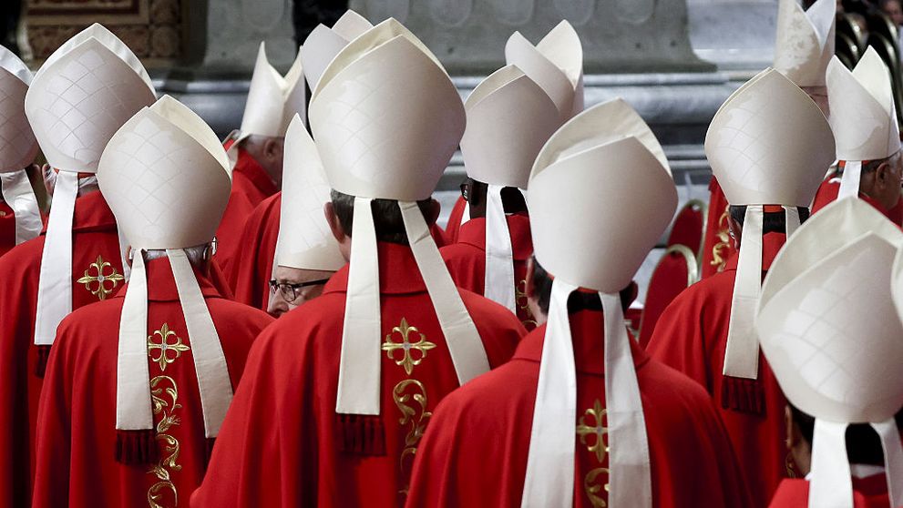 10 lucruri inedite despre Conclav. Este adevărat că viitorul Papă este pipăit în zonele intime și de ce, la Vatican, există Camera Lacrimilor?