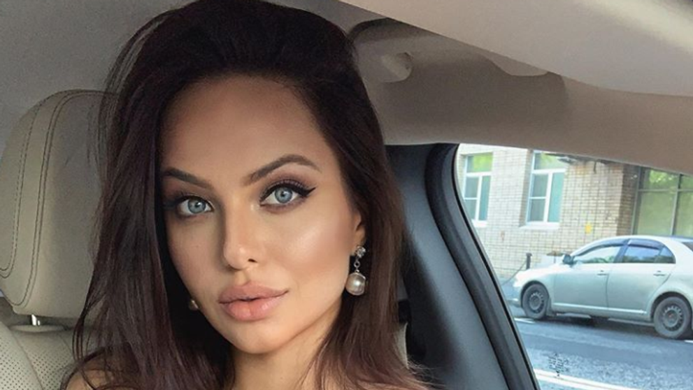 Angelina Jolie de Rusia. Cât de bine arată vedeta care seamănă izbitor cu celebra actriță