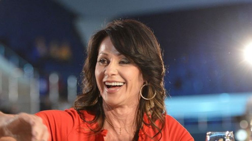 Schimbare spectaculoasa de look pentru Nadia Comaneci. Campioana a renuntat la parul saten pentru un blond deschis si arata de milioane