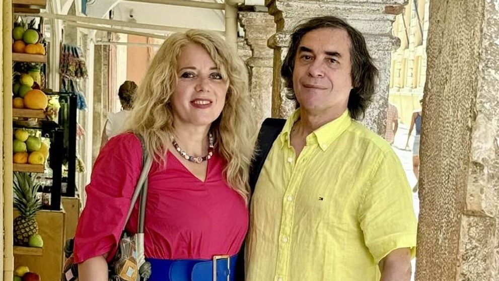 Cum arată fiul lui Mircea Cărtărescu. Scriitorul a postat mai multe imagini din vacanța petrecută în Corfu