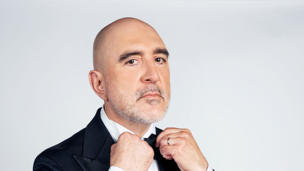 Interviu. Răzvan Exarhu, roast master-ul noului show La bine și la roast: „Unii se uită la mine ca la dentistul care a uitat să pună anestezia”