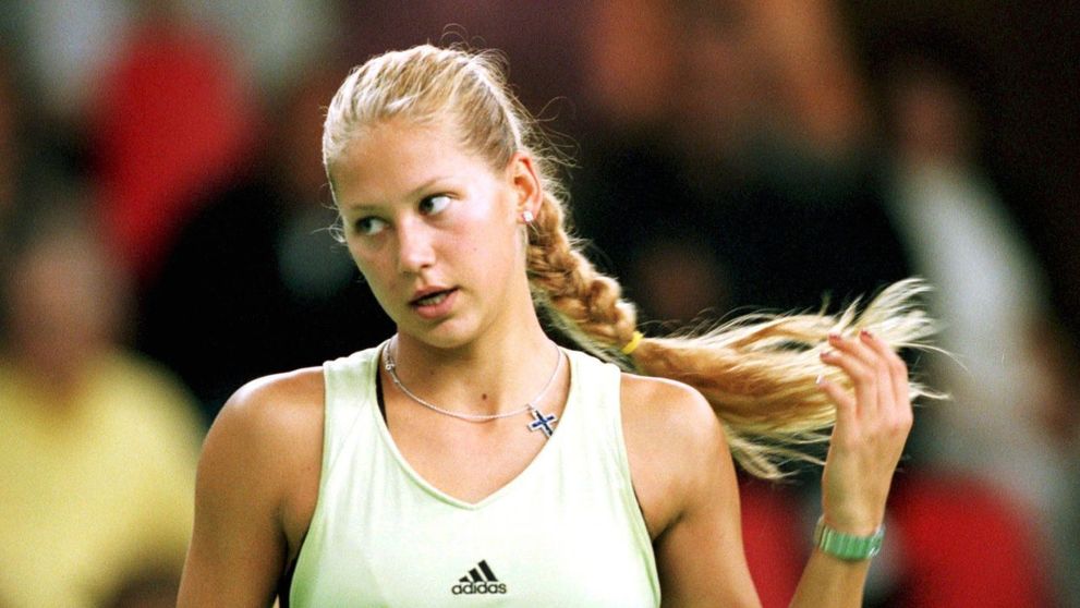 O mai tii minte pe Anna Kournikova, sex simbolul anilor 2000? Cum a ajuns sa arate la 36 de ani fosta tenismena