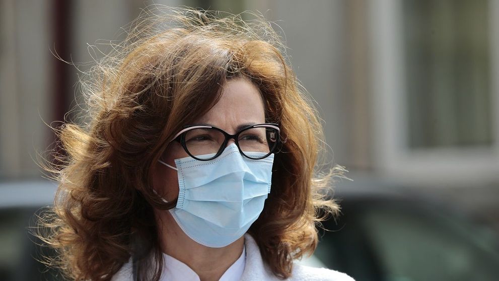 Medicul Adina Alberts a postat pe Facebook o schemă de tratament pentru pacienții care au COVID-19