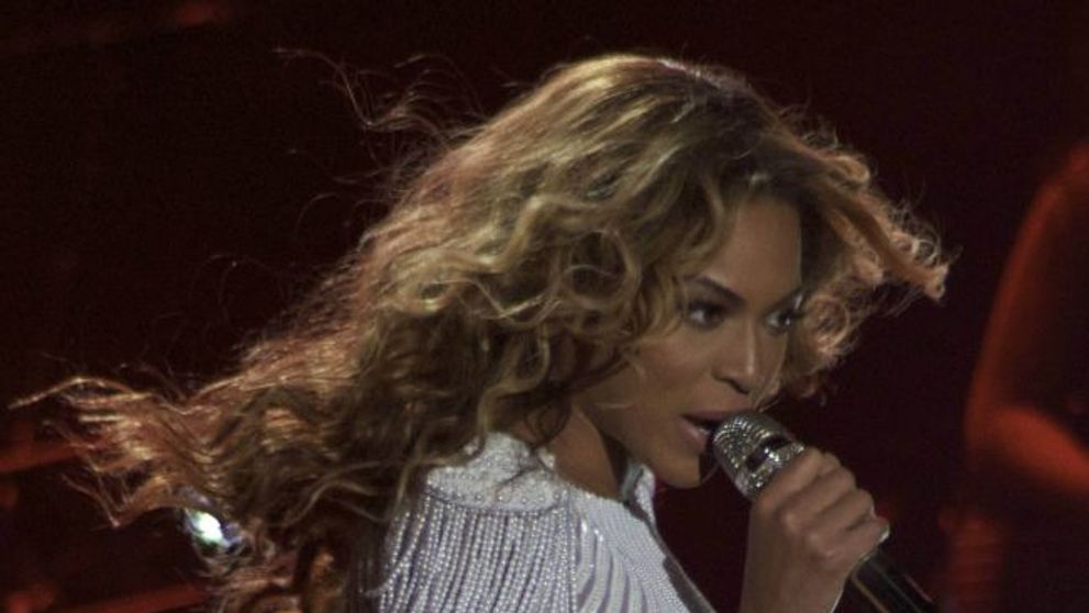 Cea mai sexy tinuta de pana acum. Beyonce si-a uimit fanii in deschiderea noului ei turneu mondial cu o alegere mai mult decat indrazneata