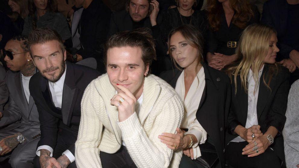 David și Victoria Beckham, șocați de ultimul gest făcut de fiul lor, Brooklyn. Tânărul le-a trimis o scrisoare oficială care i-a lăsat fără cuvinte