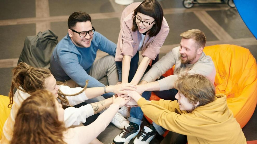 (P) De ce este importantă motivarea angajaților tăi? Top 3 modalități prin care îi poți face să vină cu drag la muncă