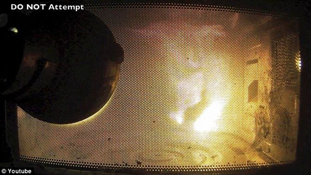 Cel mai nebun test cu iPhone 5! Nu incerca asa ceva acasa