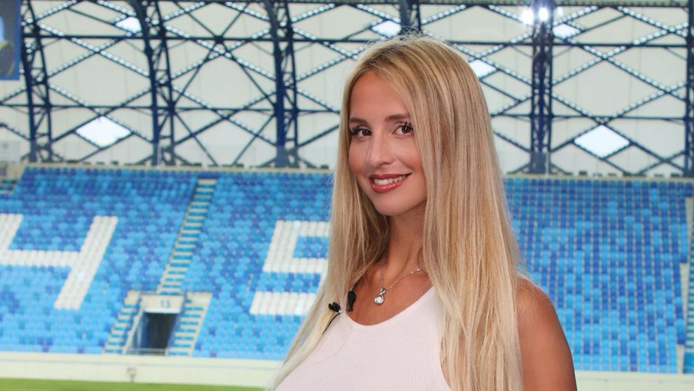 „Sunt naturali?”. Ea este prezentatoarea de la Real Madrid care face ravagii cu aspectul fizic. Spaniolii sunt geană pe ea