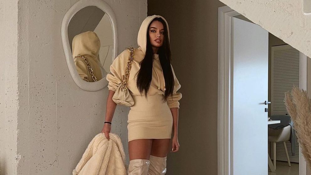 Babs, în ipostaze care mai de care mai sexy, pe Internet. Cum arată fosta iubită a lui Dorian Popa, la 41 de ani, în lenjerie intimă